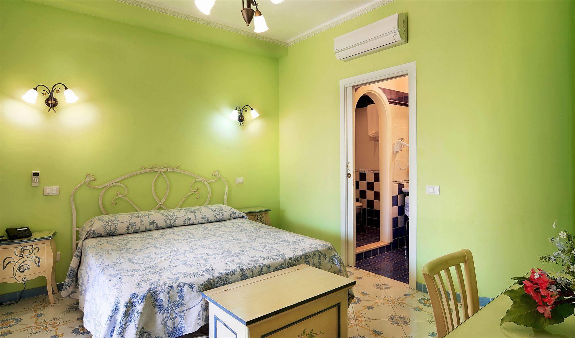 Hotel Residence Mendolita Lipari  Eksteriør bilde