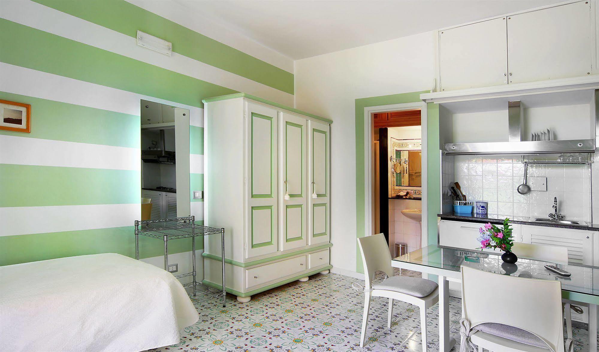 Hotel Residence Mendolita Lipari  Eksteriør bilde